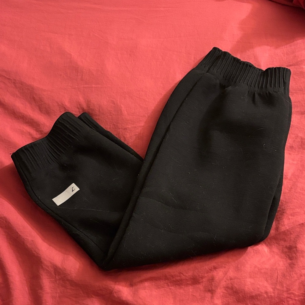 Gymshark relaxed fit capri joggers
